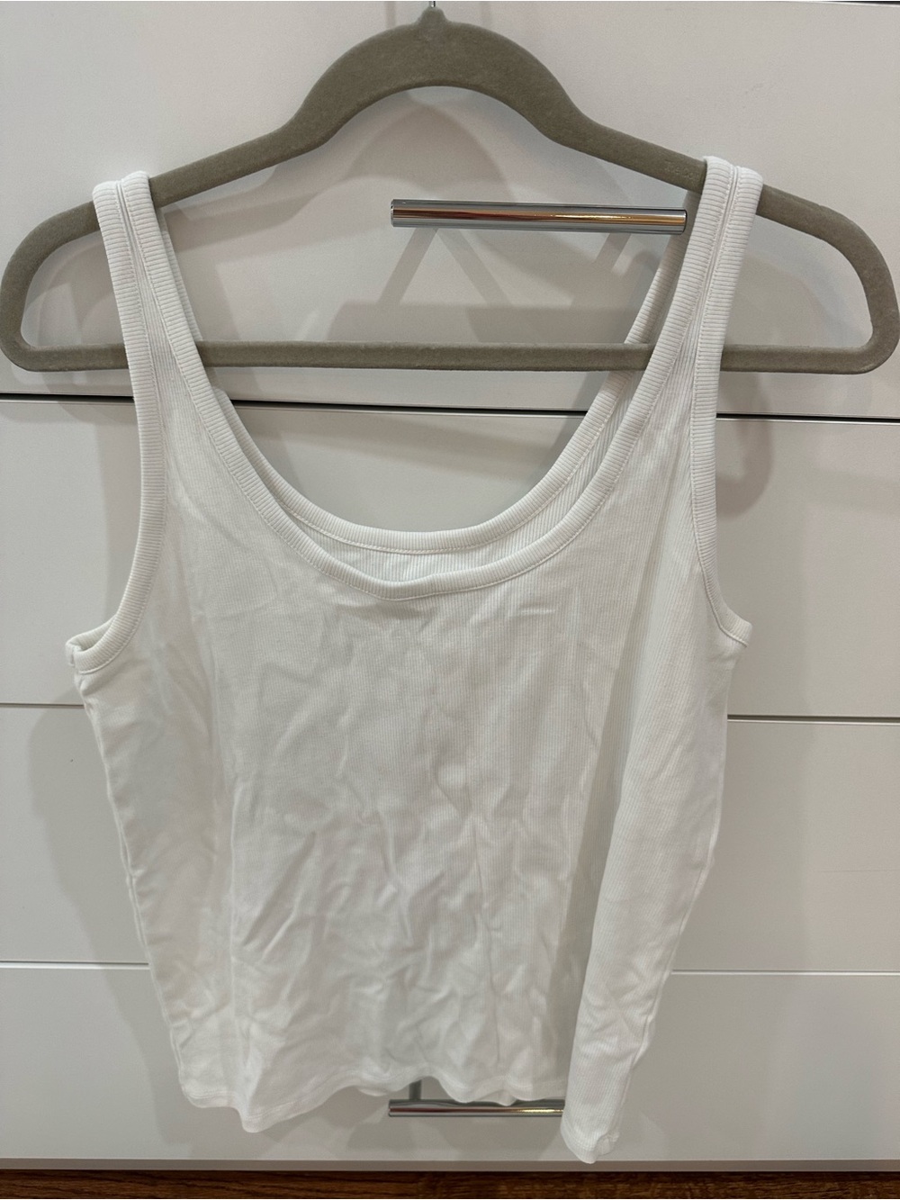 Old Navy Classic White Ribbed Tank Top - Women Size XL